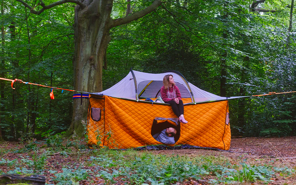Hovering Tentsile cabin creates multi story winter tree camp